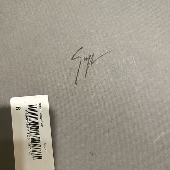 Never been worn Giuseppe sneakers!!!! - Picture 5 of 6